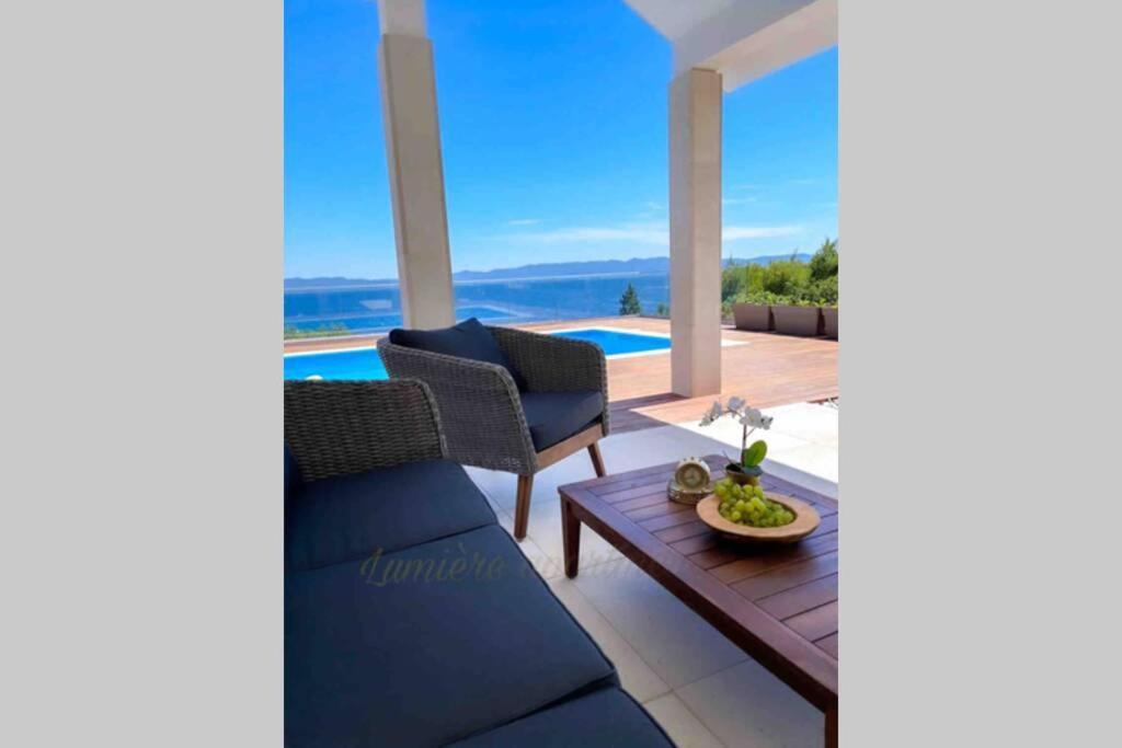 Seaview Pool Apartment-Lumiere, Island Hvar-Gdinj Eksteriør billede