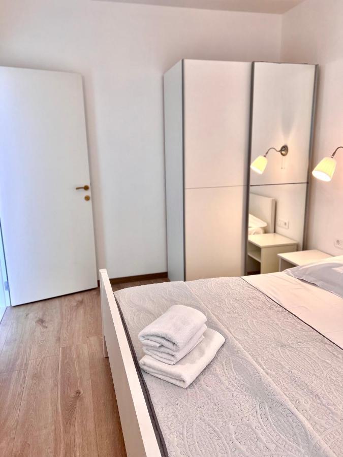 Seaview Pool Apartment-Lumiere, Island Hvar-Gdinj Eksteriør billede